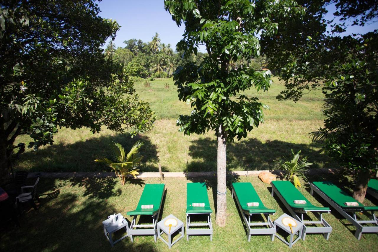 Barefoot Bungalow Hikka Hikkaduwa Exterior foto