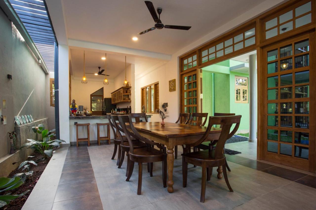 Barefoot Bungalow Hikka Hikkaduwa Exterior foto